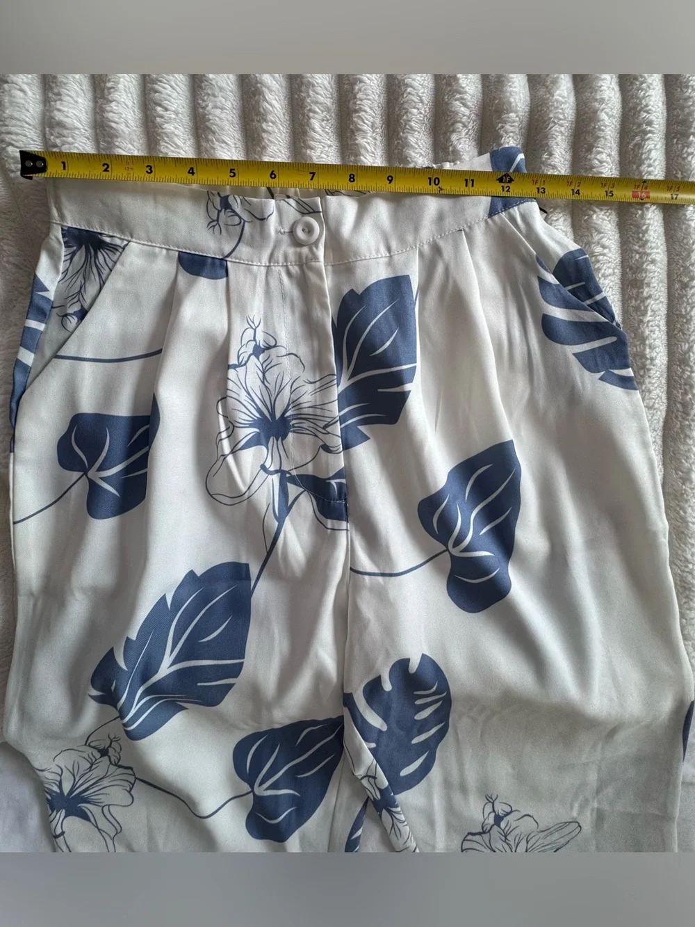 Fancyinn White Two-Piece - Straight Leg Pants Set with Blue Leaf Print